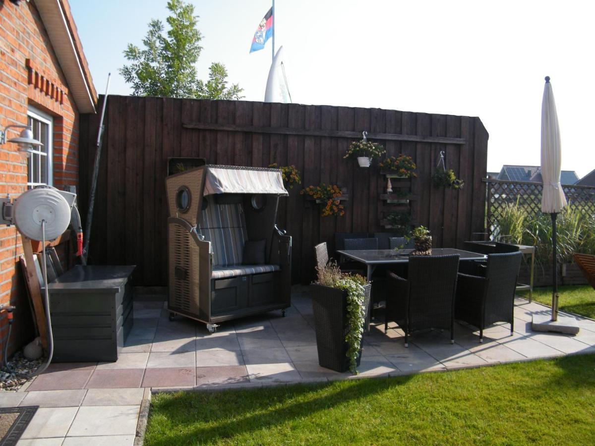 Gastehaus " Schone Aussicht " Appartement Neuharlingersiel Buitenkant foto
