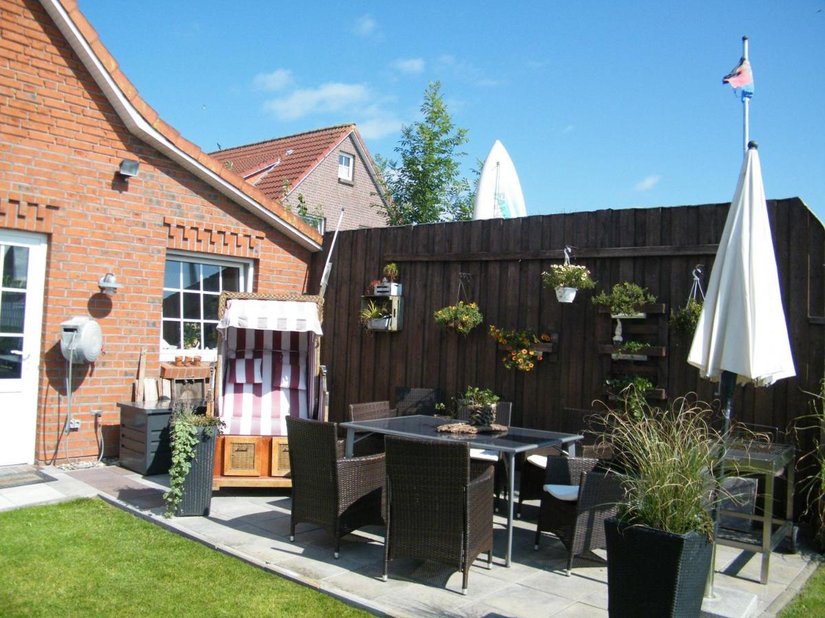 Gastehaus " Schone Aussicht " Appartement Neuharlingersiel Buitenkant foto